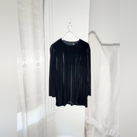 Black velvet tunic R&M Richards by Karen Wong [ M - L ] - Picture 2 of 4